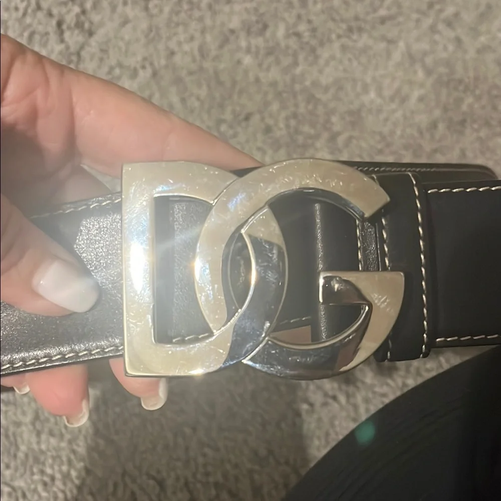 Dolce & Gabbana Women Black Leather Belt - Picture 2 of 6